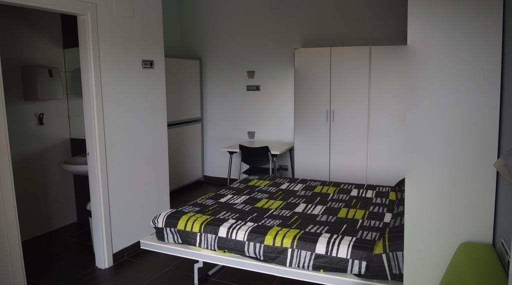 Albergue/Auberge Ulia Youth Hostel Saint-Sébastien Chambre photo